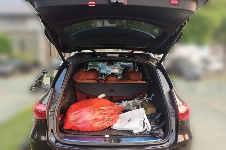 Used Mercedes-Benz GLC 2024 GLC 260 L 4MATIC Dynamic Edition 5-seater Trunk