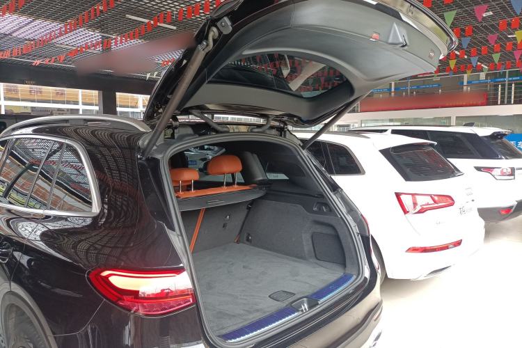 Used Mercedes-Benz GLC 2024 GLC 260 L 4MATIC Dynamic Edition 5-seater Trunk