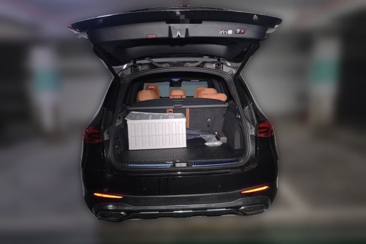 Used Mercedes-Benz GLC 2024 GLC 260 L 4MATIC Luxury Model 5 Seats Trunk