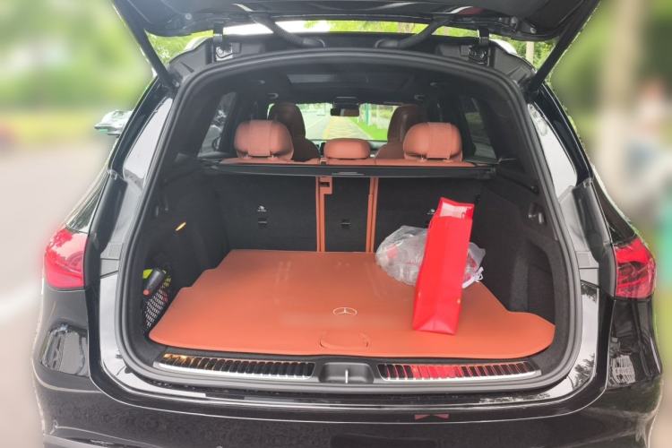 Used Mercedes-Benz GLC 2024 GLC 260 L 4MATIC Dynamic Edition 5-seater Trunk