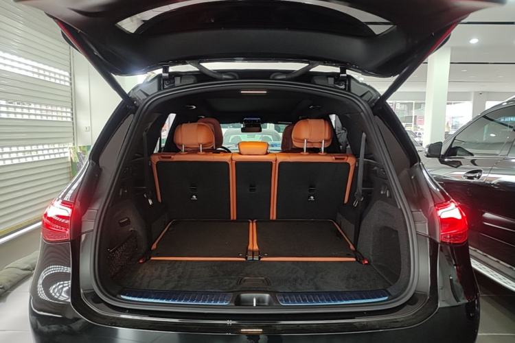 Used Mercedes-Benz GLC 2024 Refreshed GLC 300 L 4MATIC Dynamic Version 7-Seater Trunk