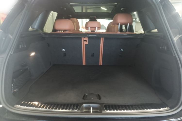 Used Mercedes-Benz GLC 2024 GLC 300 L 4MATIC Dynamic Edition 5-seater Trunk
