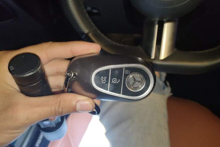 Used Mercedes-Benz GLC 2024 GLC 300 L 4MATIC Dynamic Edition 5-seater Vehicle Key