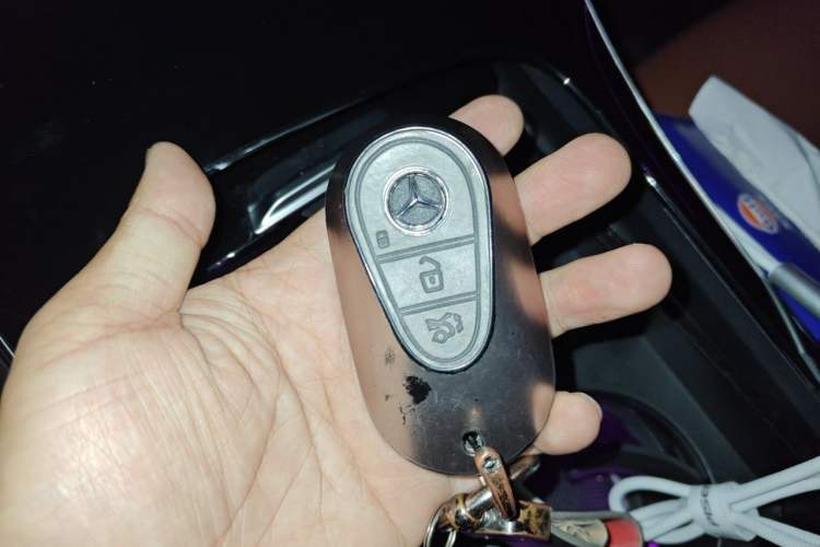 Used Mercedes-Benz GLC 2024 GLC 300 L 4MATIC Dynamic Edition 5-seater Vehicle Key