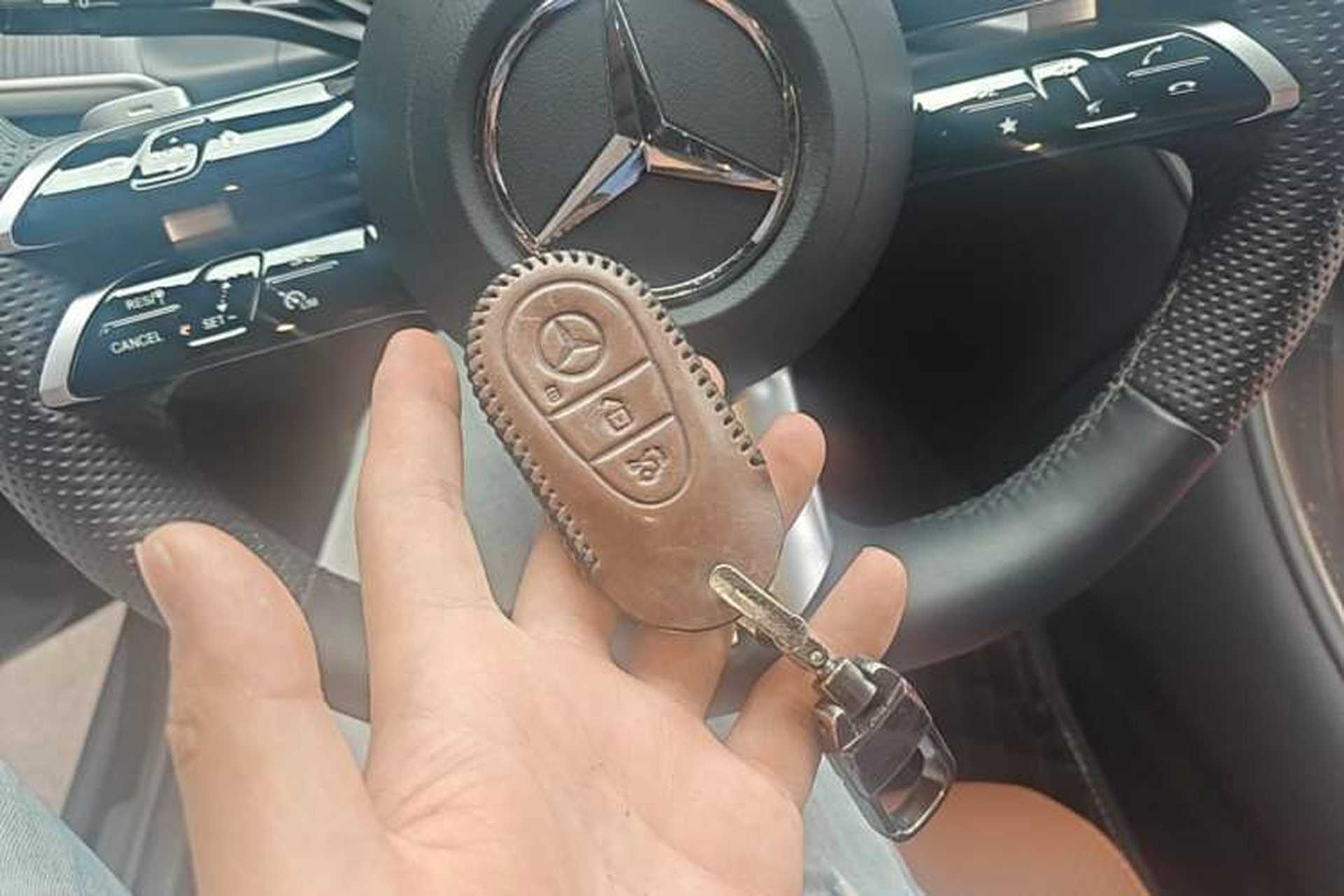 Used Mercedes-Benz GLC 2024 Facelifted GLC 260 L 4MATIC Luxury Version 5 Seats Vehicle Key