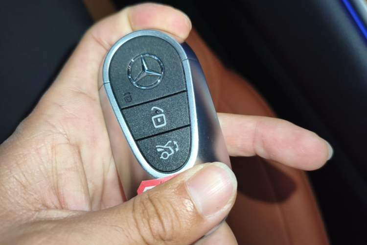 Used Mercedes-Benz GLC 2024 GLC 260 L 4MATIC Luxury Model 5 Seats Vehicle Key