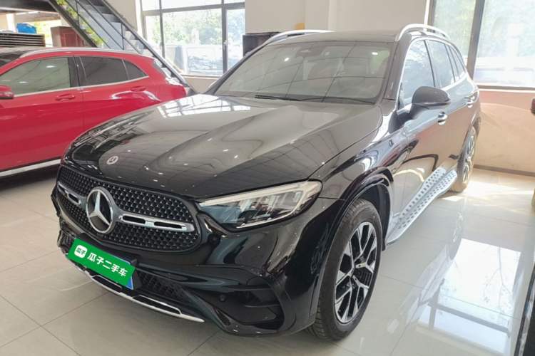Mercedes-Benz GLC 2024 Facelifted GLC 260 L 4MATIC Luxury Version 5 Seats