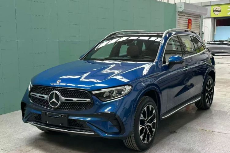 Mercedes-Benz GLC 2024 Refreshed GLC 260 L 4MATIC Luxury Version 7-Seater