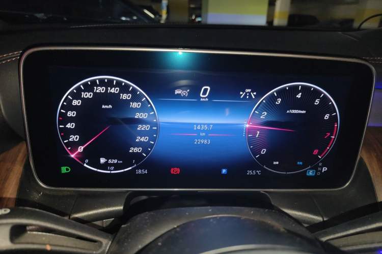Used Mercedes-Benz GLC 2024 GLC 300 L 4MATIC Dynamic Edition 5-seater Instrument Cluster