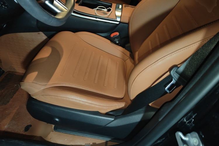 Used Mercedes-Benz GLC 2024 GLC 300 L 4MATIC Dynamic Edition 5-seater Left Front Seat
