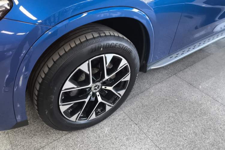 Used Mercedes-Benz GLC 2024 Refreshed GLC 260 L 4MATIC Luxury Version 7-Seater Left Front Wheel Hub