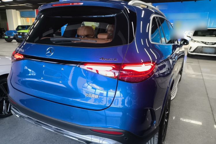 Used Mercedes-Benz GLC 2024 Refreshed GLC 260 L 4MATIC Luxury Version 7-Seater Rear Right 45 Deg