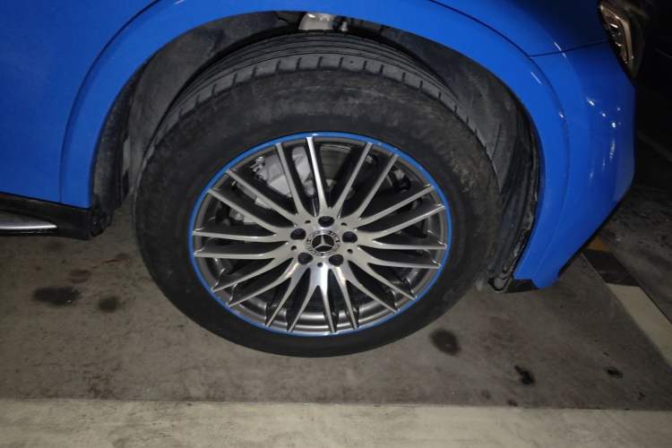 Used Mercedes-Benz GLC 2024 GLC 300 L 4MATIC Dynamic Edition 5-seater Right Front Wheel Hub