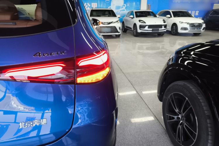 Used Mercedes-Benz GLC 2024 Refreshed GLC 260 L 4MATIC Luxury Version 7-Seater Right Rear Taillight