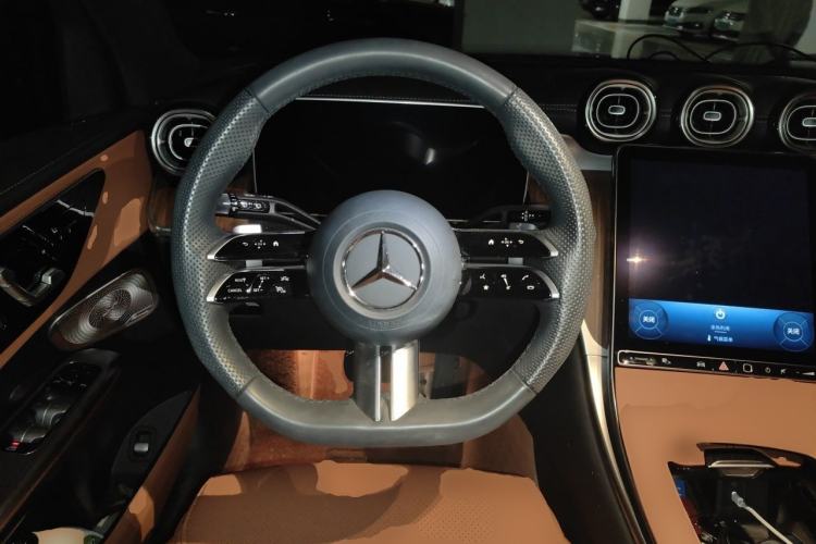 Used Mercedes-Benz GLC 2024 GLC 300 L 4MATIC Dynamic Edition 5-seater Steering Wheel
