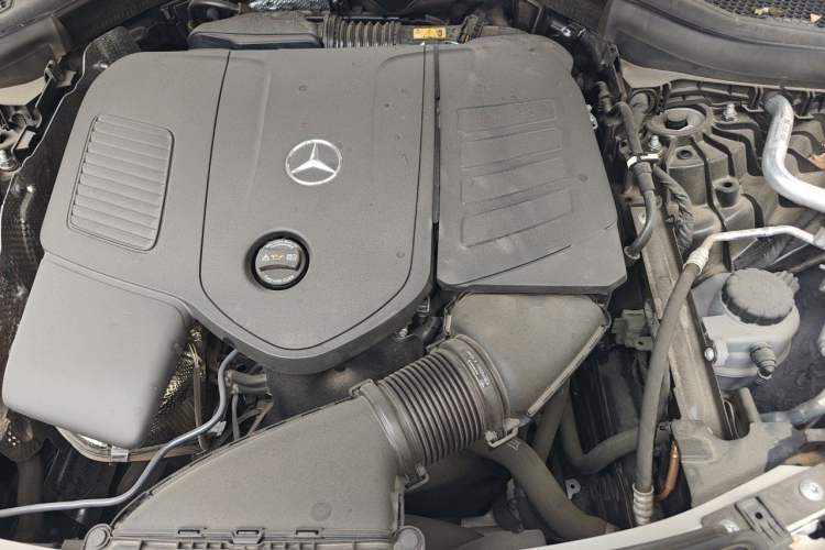 Used Mercedes-Benz GLC 2024 GLC 260 L 4MATIC Dynamic Edition 5-seater Engine Bay Left