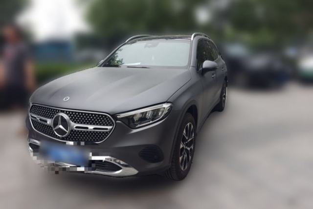 Ojetý Mercedes-Benz GLC 2024 GLC 260 L 4MATIC Dynamic Edition 5-seater
