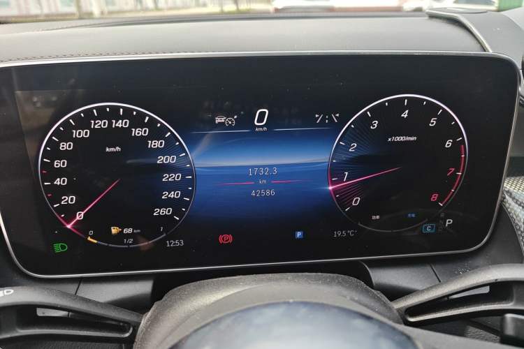 Used Mercedes-Benz GLC 2024 GLC 260 L 4MATIC Dynamic Edition 5-seater Instrument Cluster