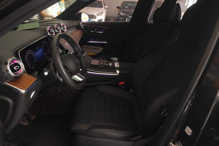 Used Mercedes-Benz GLC 2024 GLC 300 L 4MATIC Dynamic Edition 5-seater Left Front Seat