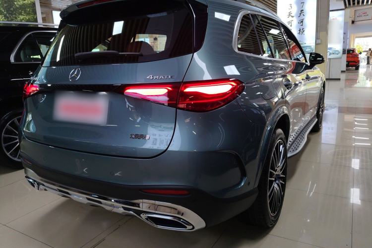 Used Mercedes-Benz GLC 2024 GLC 300 L 4MATIC Luxury Model 5 Seats Rear Right 45 Deg