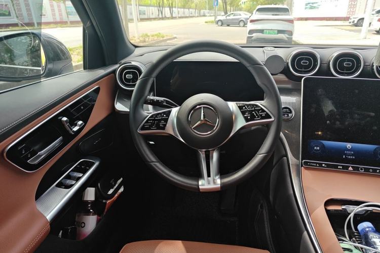 Used Mercedes-Benz GLC 2024 GLC 260 L 4MATIC Dynamic Edition 5-seater Steering Wheel