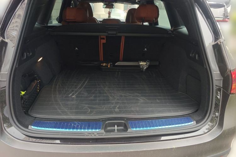 Used Mercedes-Benz GLC 2024 GLC 260 L 4MATIC Dynamic Edition 5-seater Trunk