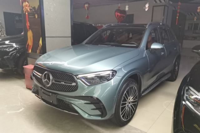 Used Mercedes-Benz GLC 2024 GLC 300 L 4MATIC Luxury Model 5 Seats