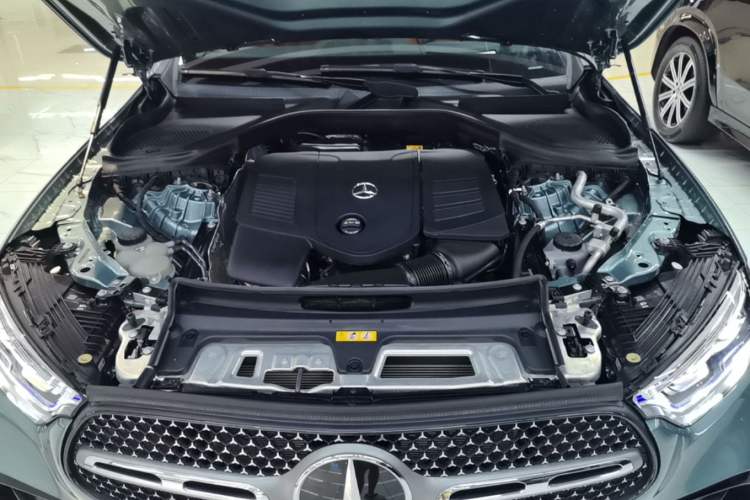 Used Mercedes-Benz GLC 2024 GLC 300 L 4MATIC Luxury Model 5 Seats Engine Bay