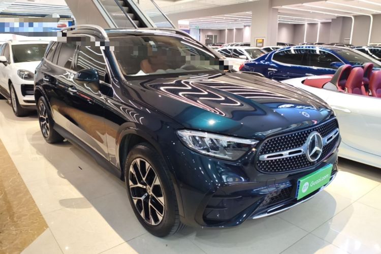 Used Mercedes-Benz GLC 2024 GLC 260 L 4MATIC Luxury Model 5 Seats Front Right 45 Deg