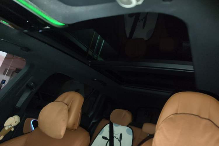 Used Mercedes-Benz GLC 2024 GLC 300 L 4MATIC Dynamic Edition 5-seater Headliner