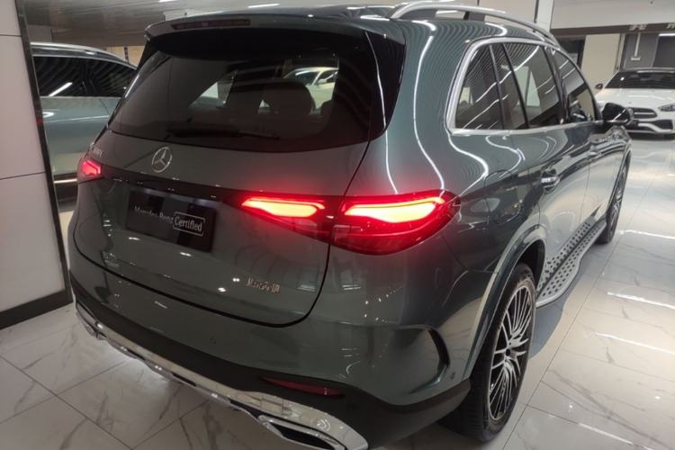 Used Mercedes-Benz GLC 2024 GLC 300 L 4MATIC Luxury Model 5 Seats Rear Right 45 Deg