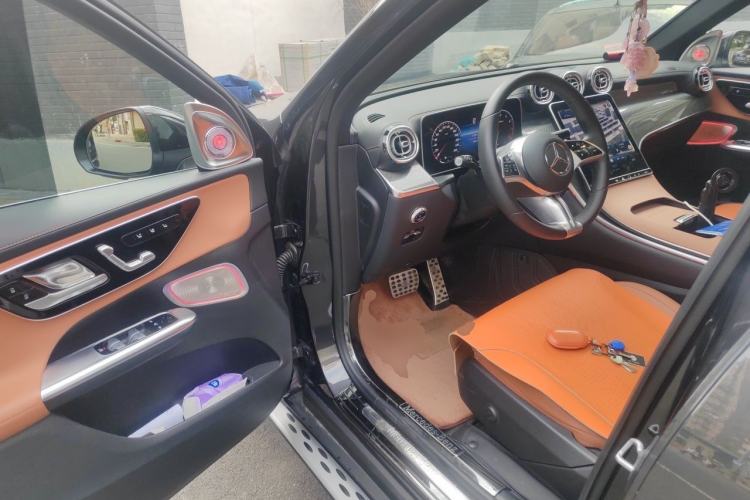 Used Mercedes-Benz GLC 2024 GLC 260 L 4MATIC Dynamic Edition 5-seater Driver Seat