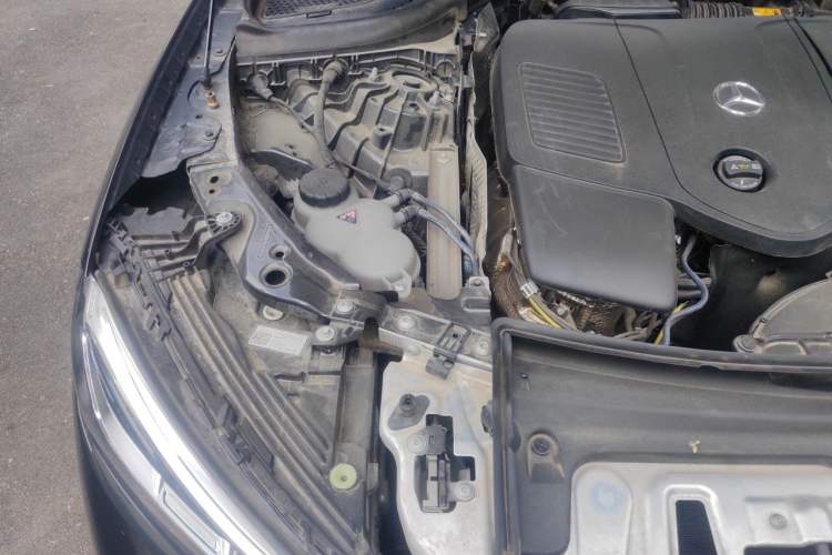 Used Mercedes-Benz GLC 2024 GLC 260 L 4MATIC Dynamic Edition 5-seater Engine Bay Right