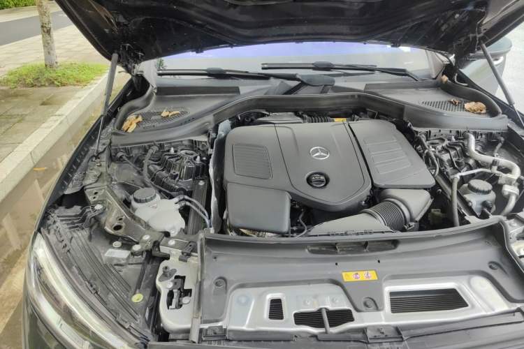 Used Mercedes-Benz GLC 2024 GLC 260 L 4MATIC Luxury Model 5 Seats Engine Bay Right