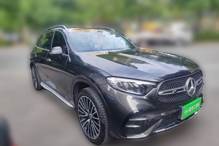 Used Mercedes-Benz GLC 2024 GLC 260 L 4MATIC Dynamic Edition 5-seater Front Right 45 Deg
