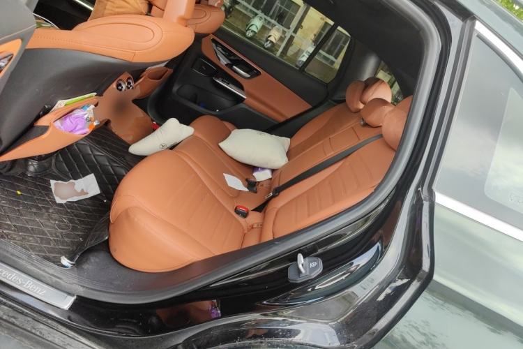 Used Mercedes-Benz GLC 2024 GLC 260 L 4MATIC Luxury Model 5 Seats Left Rear Seat