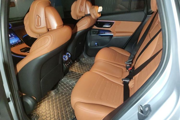 Used Mercedes-Benz GLC 2024 GLC 300 L 4MATIC Dynamic Edition 5-seater Left Rear Seat