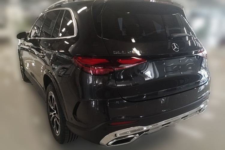 Used Mercedes-Benz GLC 2024 GLC 260 L 4MATIC Luxury Model 5 Seats Rear Left 45 Deg