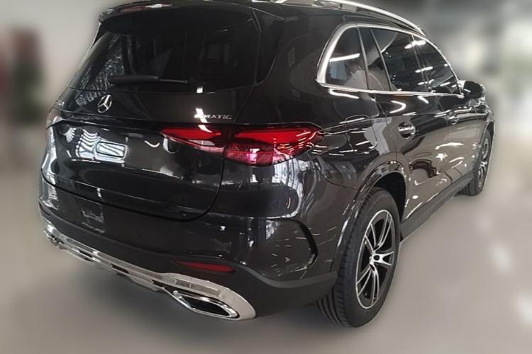 Used Mercedes-Benz GLC 2024 GLC 260 L 4MATIC Luxury Model 5 Seats Rear Right 45 Deg