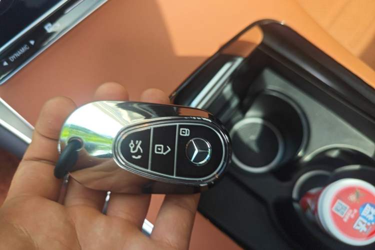 Used Mercedes-Benz GLC 2024 GLC 300 L 4MATIC Dynamic Edition 5-seater Vehicle Key