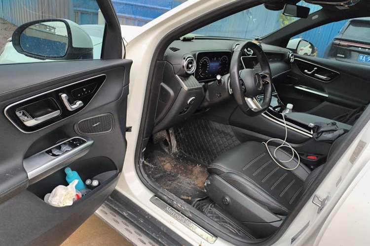 Used Mercedes-Benz GLC 2024 GLC 300 L 4MATIC Dynamic Edition 5-seater Driver Seat