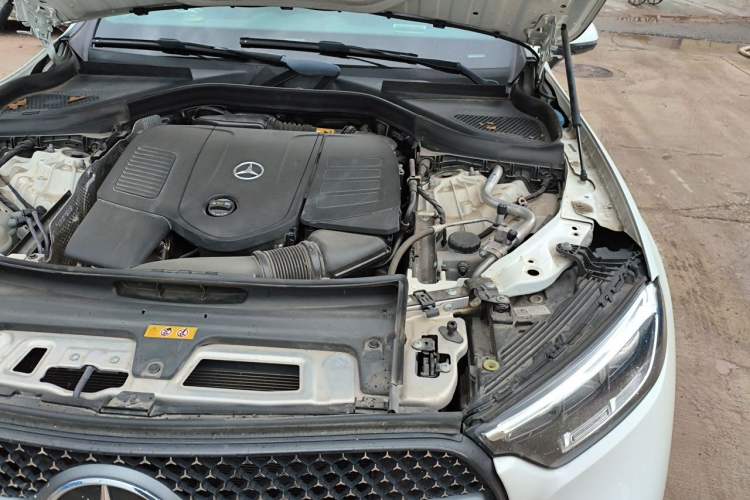 Used Mercedes-Benz GLC 2024 GLC 300 L 4MATIC Dynamic Edition 5-seater Engine Bay Left