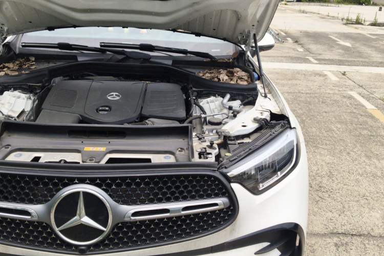 Used Mercedes-Benz GLC 2024 GLC 260 L 4MATIC Luxury Model 5 Seats Engine Bay Left