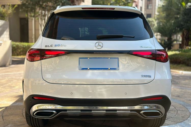 Used Mercedes-Benz GLC 2024 Refreshed GLC 300 L 4MATIC Dynamic Version 5 Seats Exterior 3