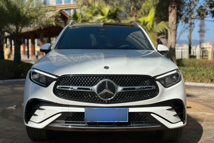 Used Mercedes-Benz GLC 2024 Refreshed GLC 300 L 4MATIC Dynamic Version 5 Seats Exterior 8
