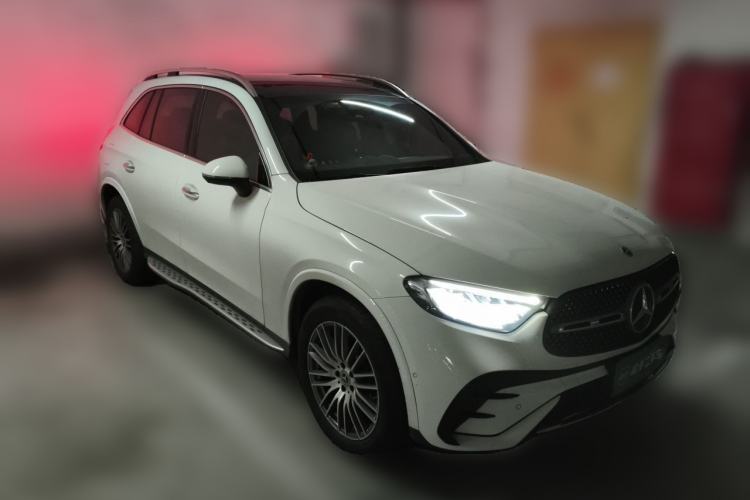 Used Mercedes-Benz GLC 2024 GLC 300 L 4MATIC Dynamic Edition 5-seater Front Right 45 Deg
