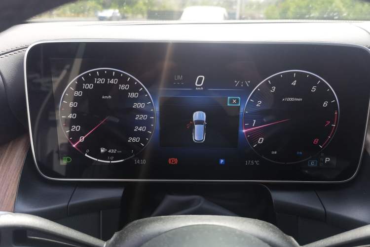 Used Mercedes-Benz GLC 2024 GLC 300 L 4MATIC Dynamic Edition 5-seater Instrument Cluster