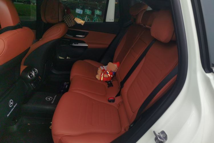 Used Mercedes-Benz GLC 2024 Facelifted GLC 260 L 4MATIC Luxury Version 5 Seats Left Rear Seat