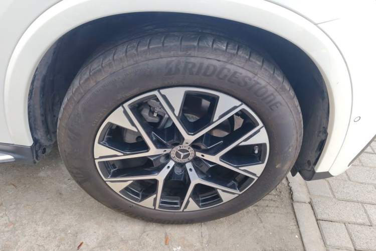 Used Mercedes-Benz GLC 2024 GLC 260 L 4MATIC Luxury 7-Seater Right Front Wheel Hub