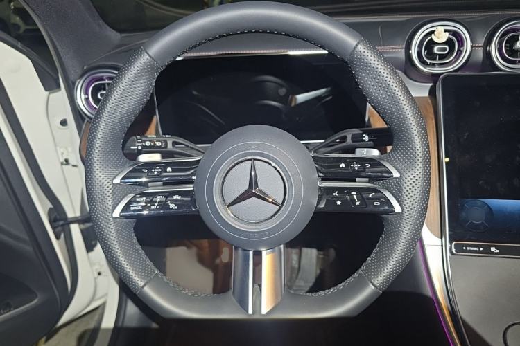 Used Mercedes-Benz GLC 2024 Refreshed GLC 300 L 4MATIC Dynamic Version 5 Seats Steering Wheel
